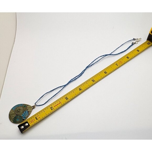 Daisy Teardrop Pendant Necklace with Blue Cord Floral Design Boho Nature - Picture 3 of 7